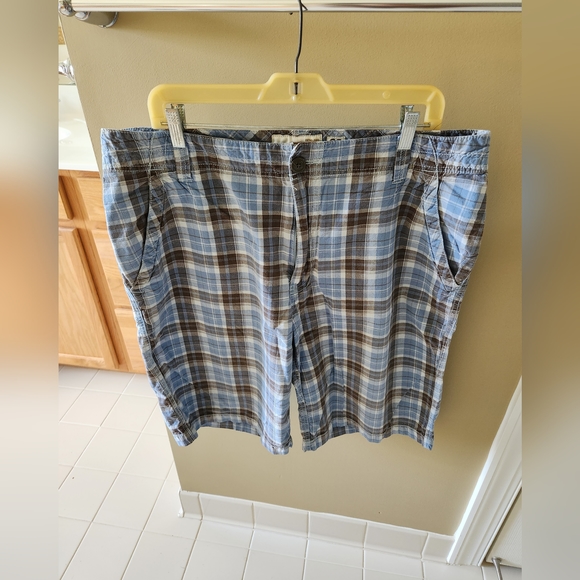 Aeropostale Relaxed Plaid Bermuda Shorts Size 36 Waist - Picture 1 of 5